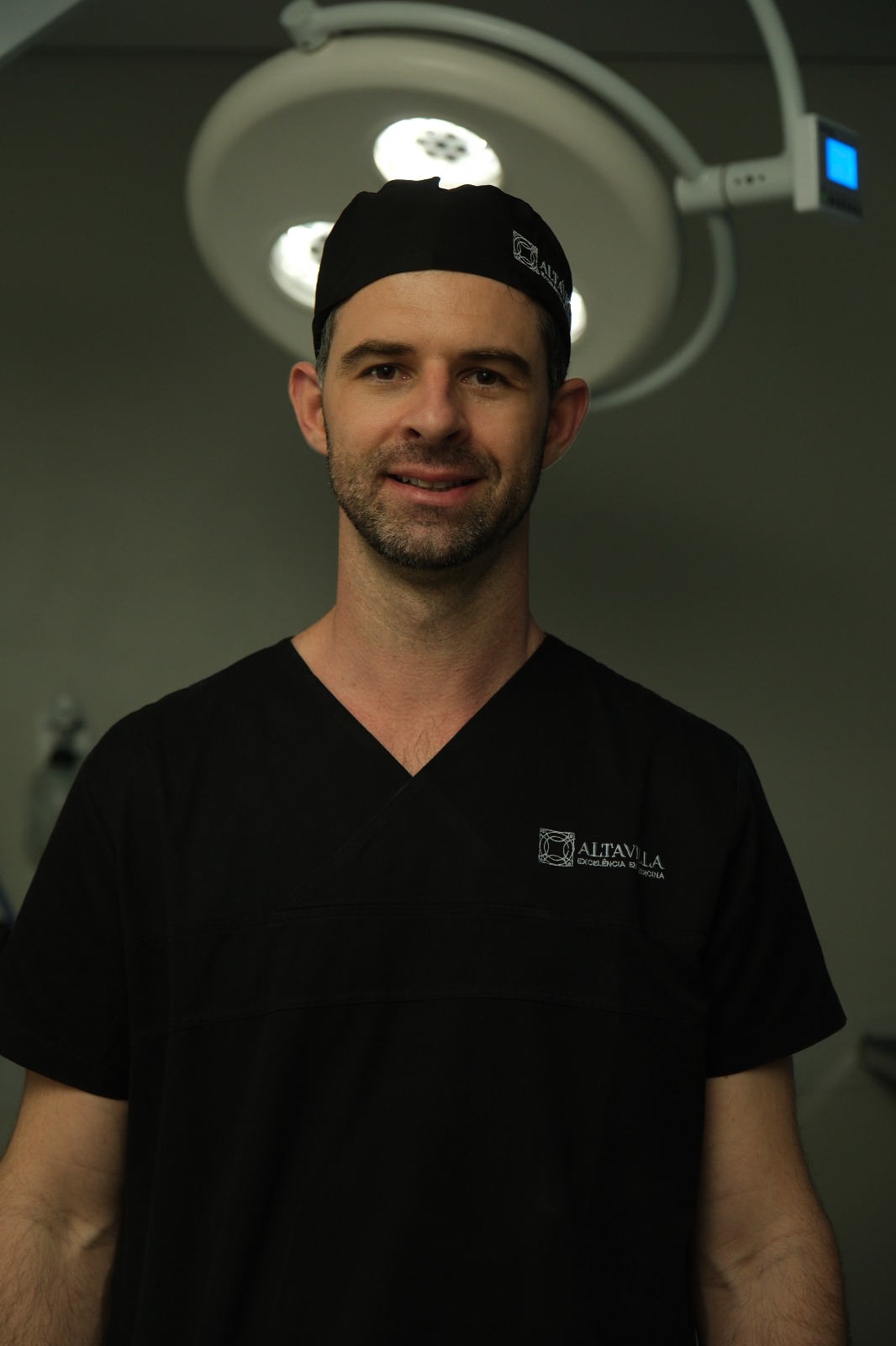 Dr. Bruno Pavei, Ortopedista e Cirurgião de Joelho