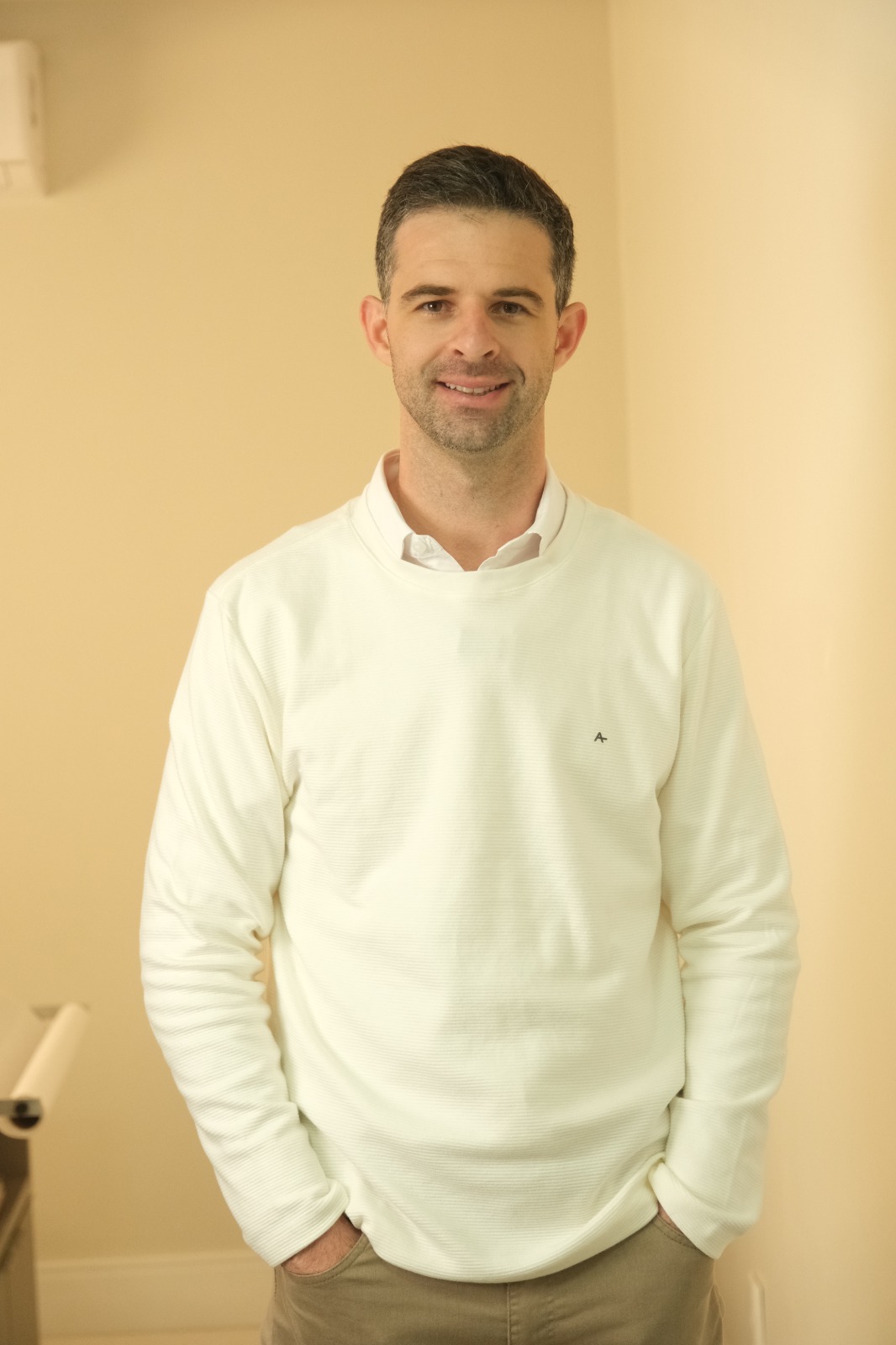 Dr. Bruno Pavei em consulta — atendimento preventivo